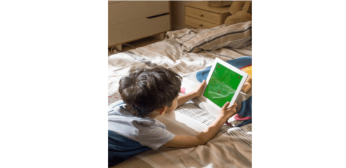 線(xiàn)上英語(yǔ)與線(xiàn)下英語(yǔ) 互聯(lián)網(wǎng)時(shí)代下的學(xué)習(xí)模式差異